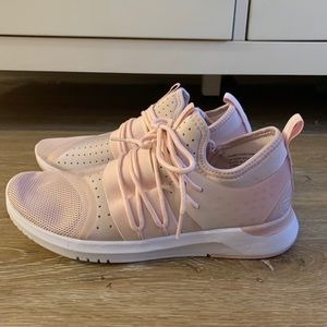 Fabletics Sneakers